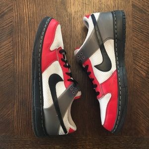 Vintage Nike Dunkesto Men’s Sneaker